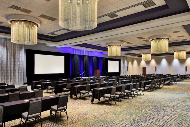 Renaissance Phoenix Glendale Hotel & Conference Center